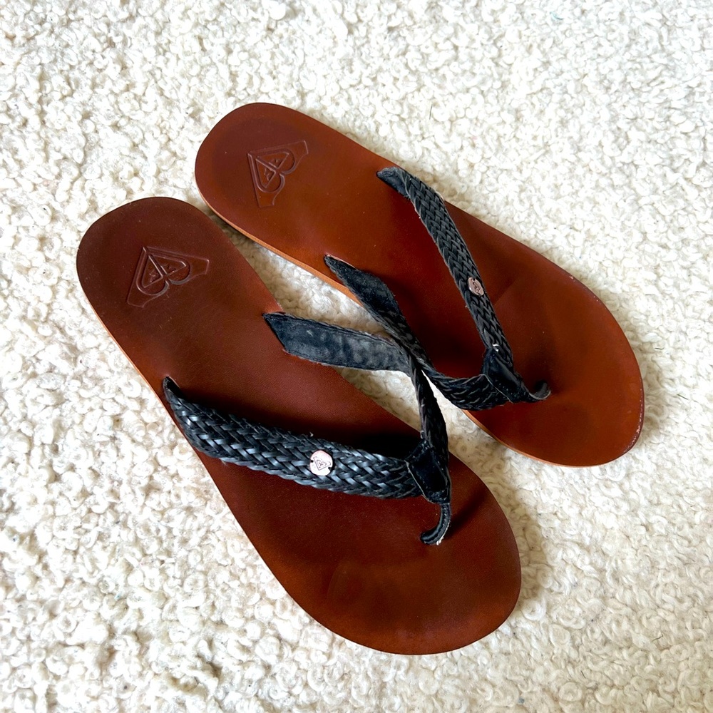Women’s leather Roxy sandals, size 7